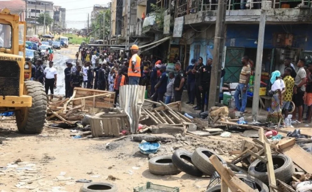 CAN 2023 : Vaste opération de déguerpissement des commerces sur les grandes artères d'Abobo et d'Adjamé