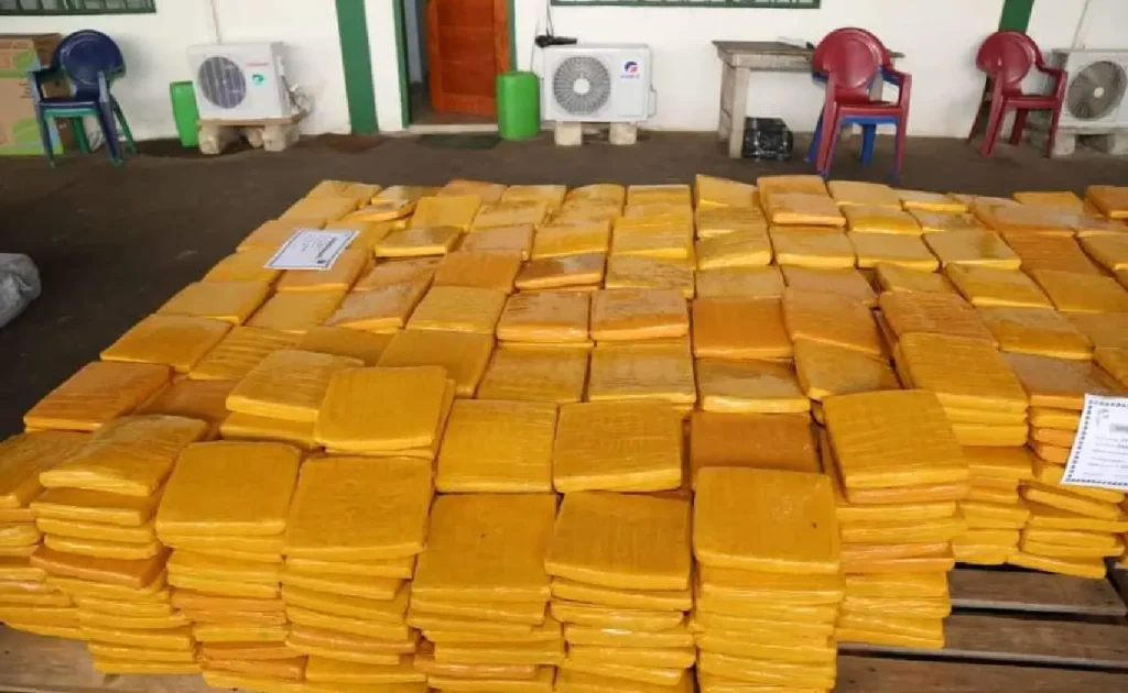 5 tonnes de cocaïne saisies dans un bateau de pêche
