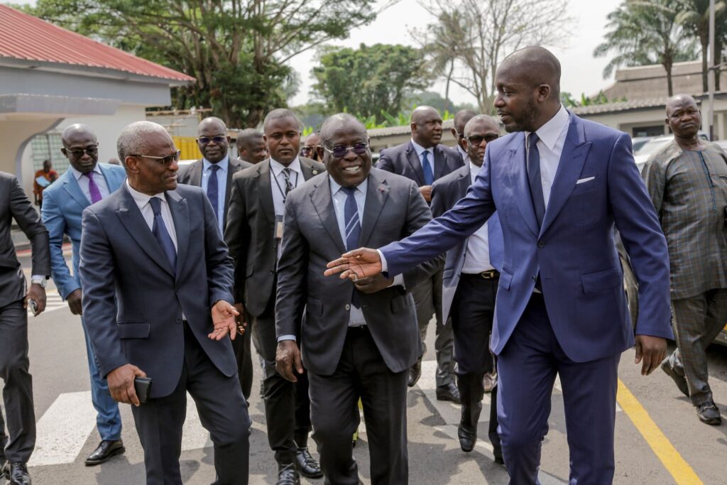 Démolitions d’espaces publics en plein air : Bras de fer entre Cissé Bacongo et Jacques Ehouo