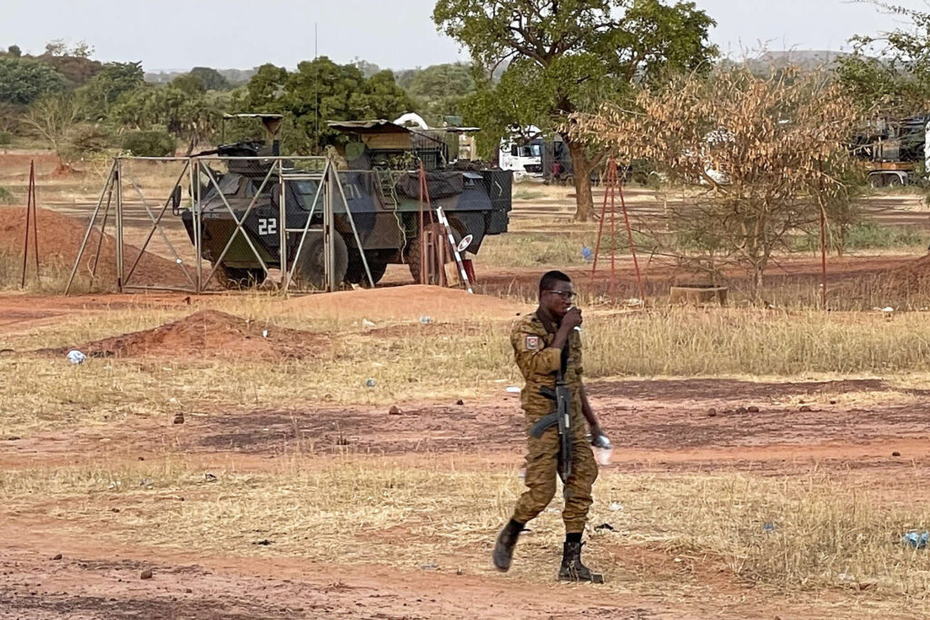 Côte d'Ivoire / Burkina : Montée de tension entre les forces armées (vidéo)