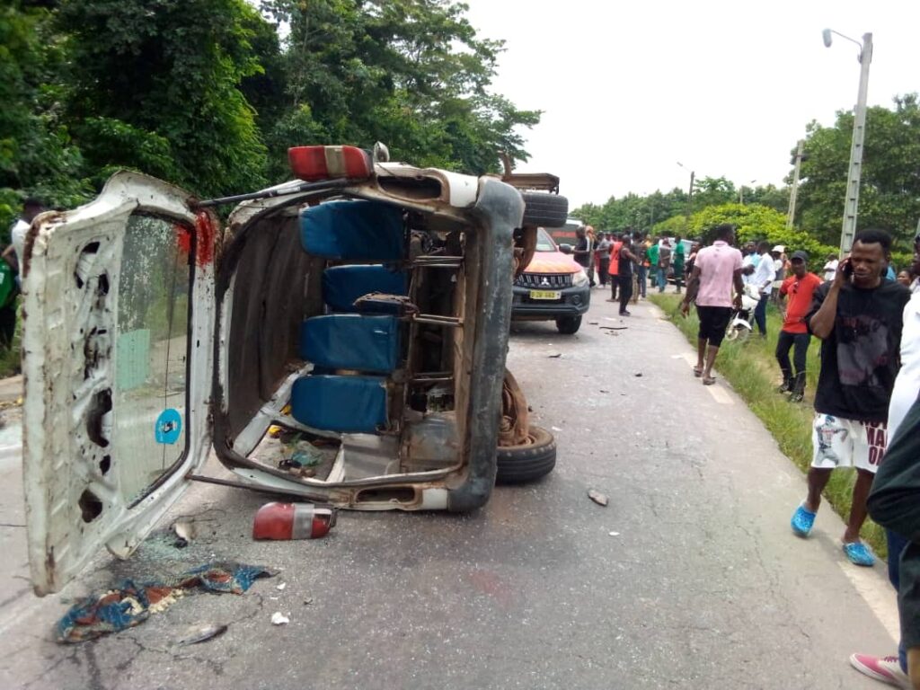 Aboisso : un accident de la circulation fait 16 victimes dont un mort Aboisso : un accident de la circulation fait 16 victimes dont un mort